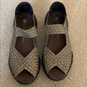 Gold BM Bernie Mev Size 36/6 Womans Sandals